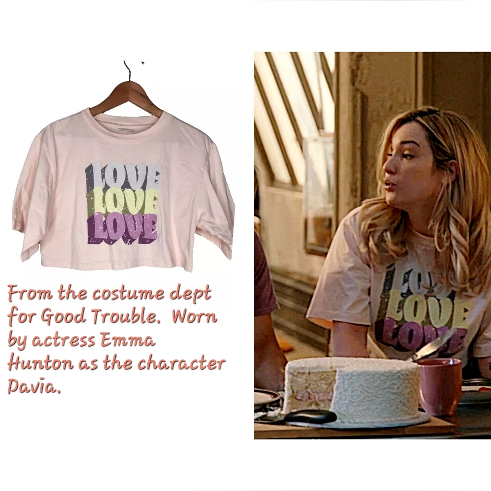 Abound Love Crop Tee in Pink Size M